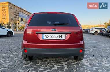 Хэтчбек Ford Fiesta 2007 в 