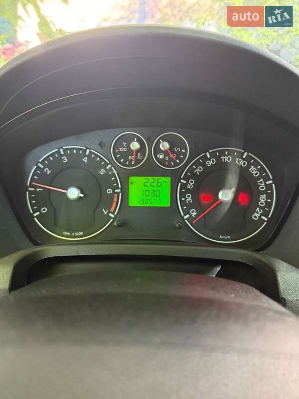 Хэтчбек Ford Fiesta 2007 в Киеве