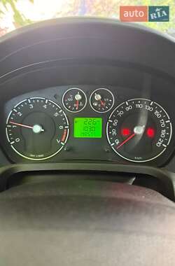 Хэтчбек Ford Fiesta 2007 в 