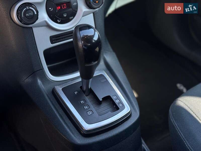 Хэтчбек Ford Fiesta 2011 в Киеве