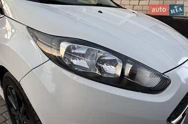 Хэтчбек Ford Fiesta 2019 в 