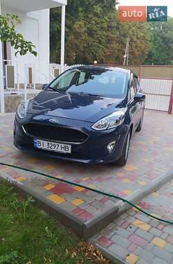 Хэтчбек Ford Fiesta 2018 в 