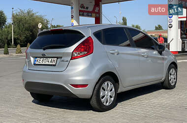 Седан Ford Fiesta 2011 в 