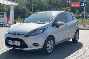 Седан Ford Fiesta 2011 в 
