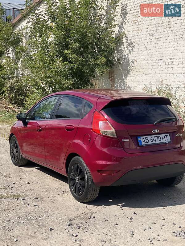 Хэтчбек Ford Fiesta 2013 в Виннице