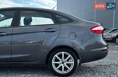 Седан Ford Fiesta 2019 в 