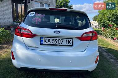 Хетчбек Ford Fiesta 2018 в 