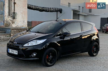 Хэтчбек Ford Fiesta 2012 в 