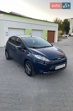 Хэтчбек Ford Fiesta 2011 в 