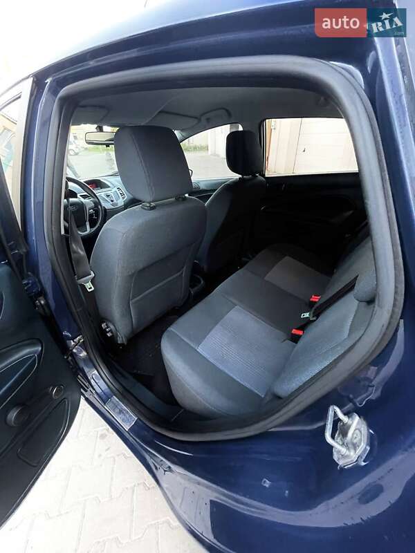 Хэтчбек Ford Fiesta 2011 в Хмельницком