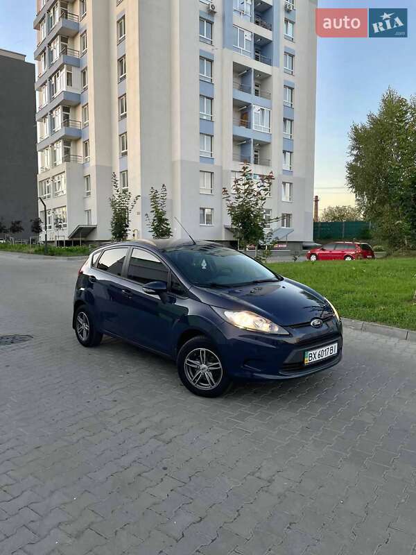 Хэтчбек Ford Fiesta 2011 в Хмельницком
