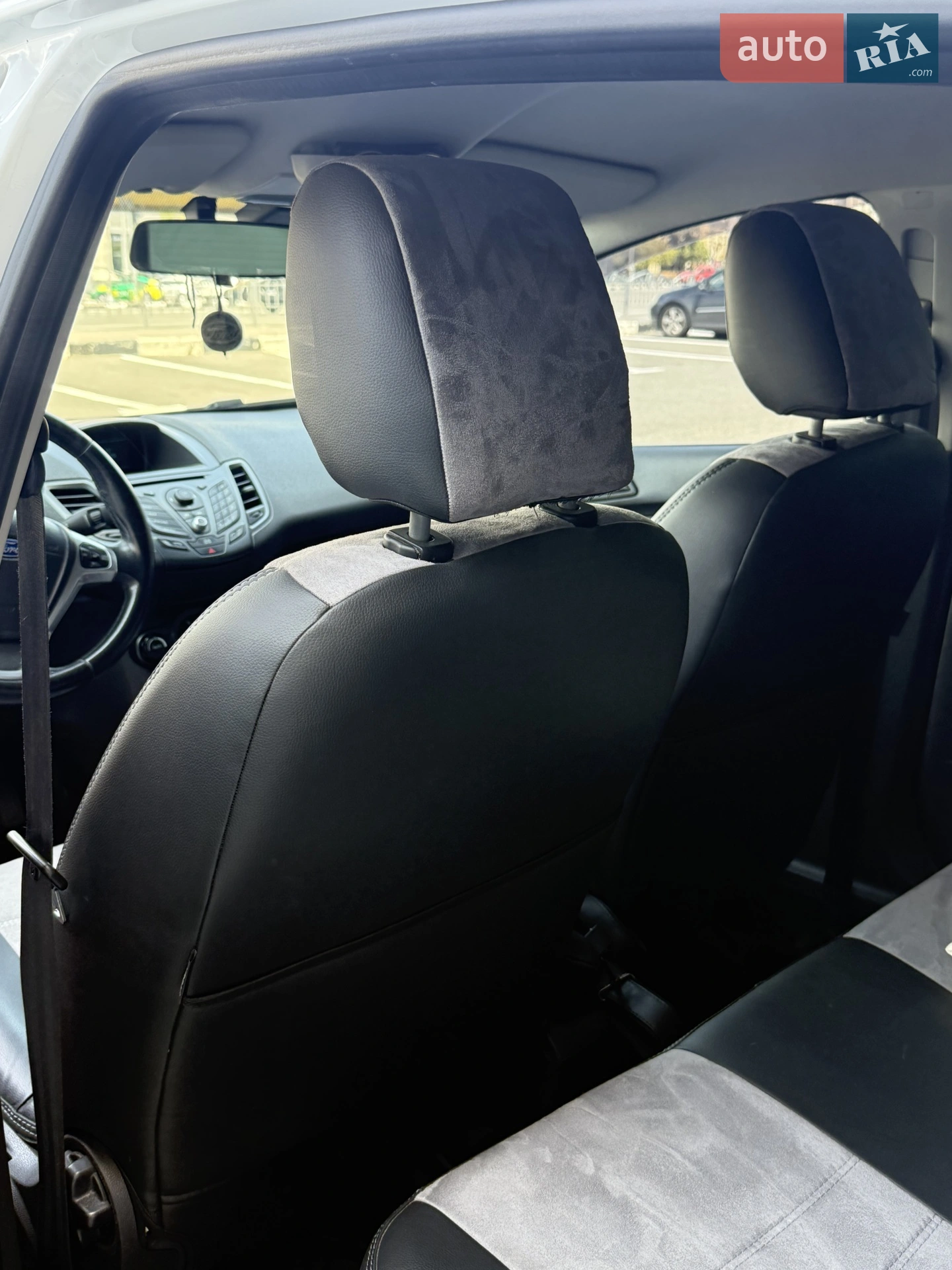 2013 Ford Fiesta - мініатюра 16