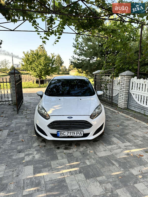 Хэтчбек Ford Fiesta 2016 в Малехове фото 4 Хэтчбек Ford Fiesta 2016 в Малехове