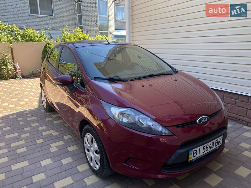 Хэтчбек Ford Fiesta 2011 в Кременчуге