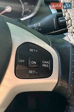Хэтчбек Ford Fiesta 2009 в 
