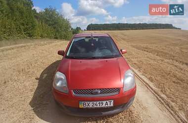 Хэтчбек Ford Fiesta 2007 в 