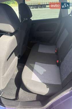Хэтчбек Ford Fiesta 2008 в 