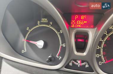 Седан Ford Fiesta 2013 в 