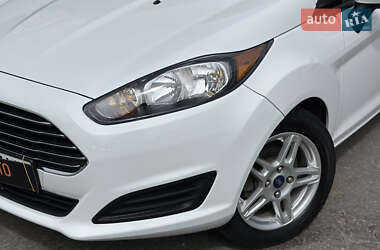Хэтчбек Ford Fiesta 2019 в 