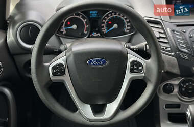 Хэтчбек Ford Fiesta 2019 в 
