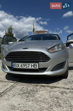 Хэтчбек Ford Fiesta 2014 в 
