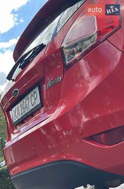 Хэтчбек Ford Fiesta 2014 в 