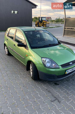 Хэтчбек Ford Fiesta 2007 в Василькове