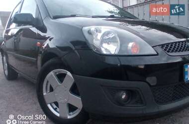 Хэтчбек Ford Fiesta 2007 в 