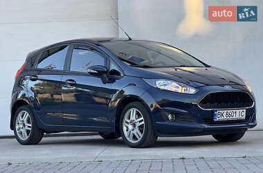 Хэтчбек Ford Fiesta 2017 в 
