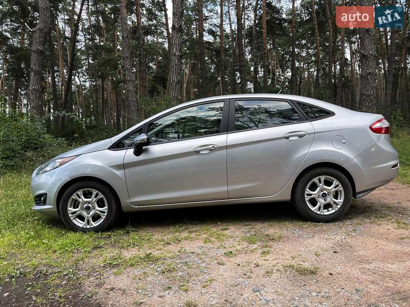 Седан Ford Fiesta 2016 в Житомире