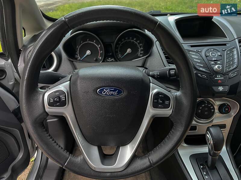 Седан Ford Fiesta 2016 в Житомире