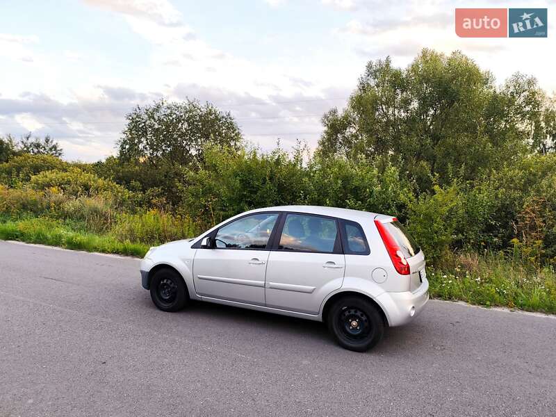 Хетчбек Ford Fiesta 2007 в Яворові