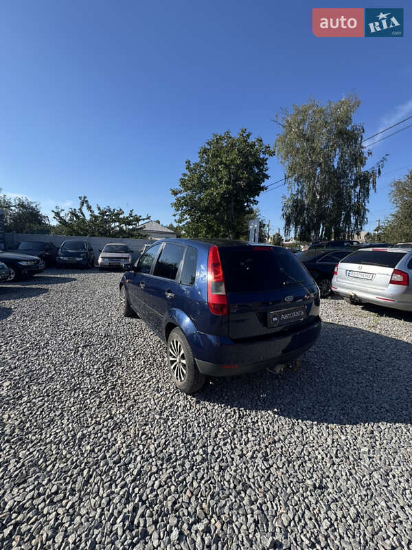 Хэтчбек Ford Fiesta 2005 в Дергачах