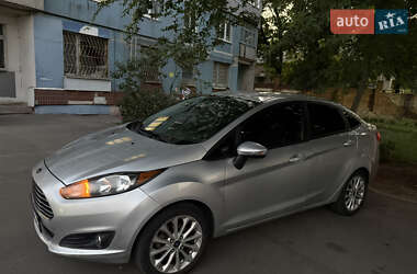 Седан Ford Fiesta 2014 в Дніпрі