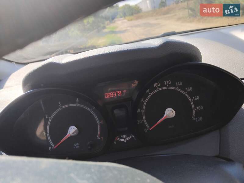 Хэтчбек Ford Fiesta 2010 в Малодолинском фото 4 Хэтчбек Ford Fiesta 2010 в Малодолинском