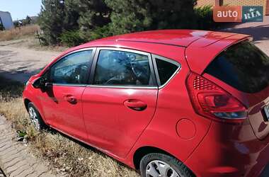 Хэтчбек Ford Fiesta 2010 в 