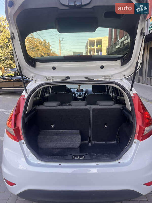 Хэтчбек Ford Fiesta 2011 в Хмельницком