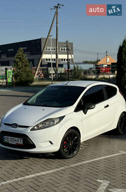 Хэтчбек Ford Fiesta 2010 в 