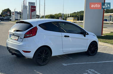 Хэтчбек Ford Fiesta 2010 в 