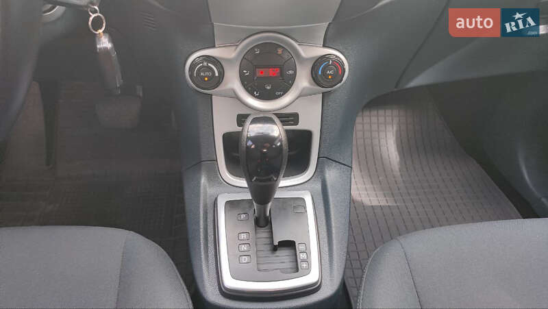 Хэтчбек Ford Fiesta 2012 в Харькове