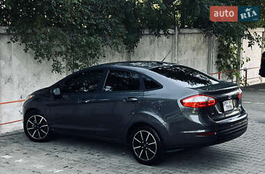 Седан Ford Fiesta 2019 в 