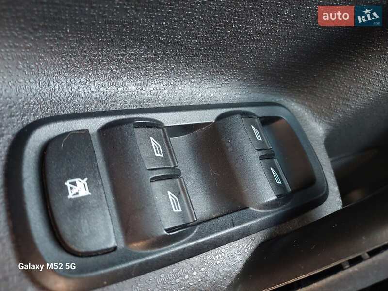 Хетчбек Ford Fiesta 2018 в Києві фото 28 Хетчбек Ford Fiesta 2018 в Києві