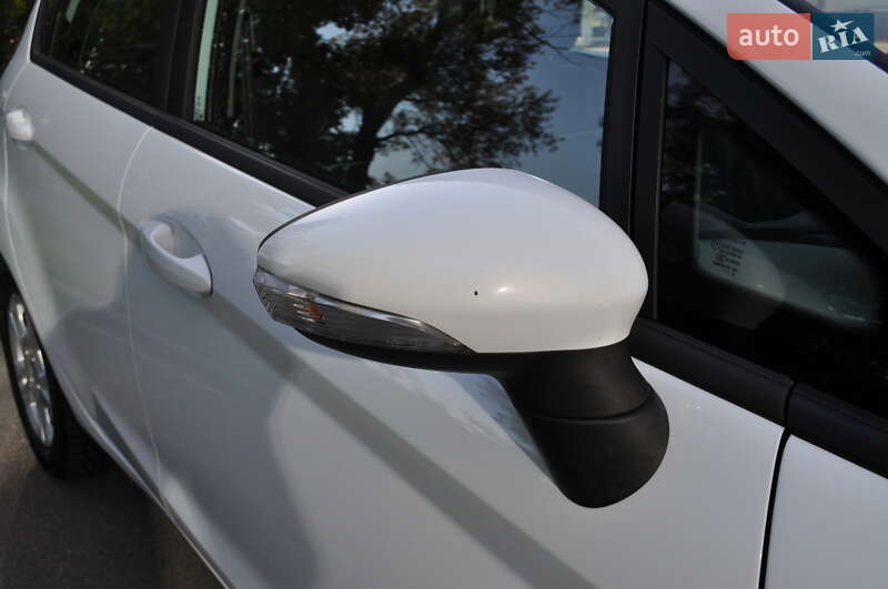 Хэтчбек Ford Fiesta 2013 в Киеве фото 14 Хэтчбек Ford Fiesta 2013 в Киеве