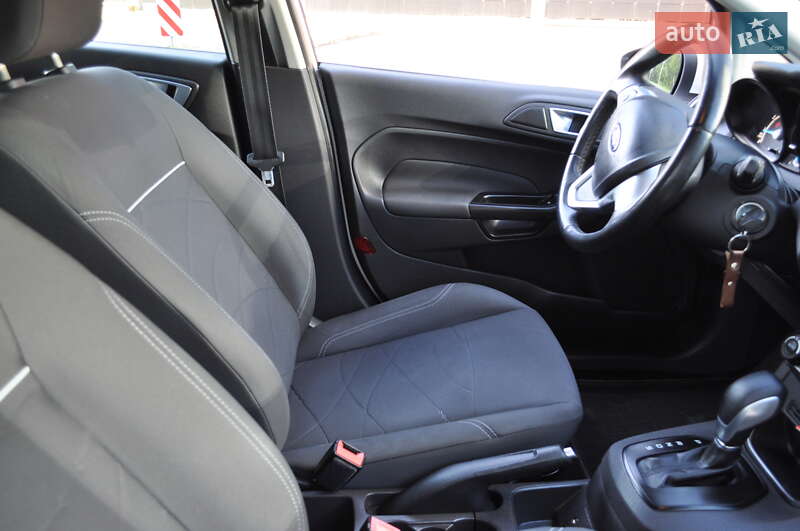 Хэтчбек Ford Fiesta 2013 в Киеве фото 32 Хэтчбек Ford Fiesta 2013 в Киеве