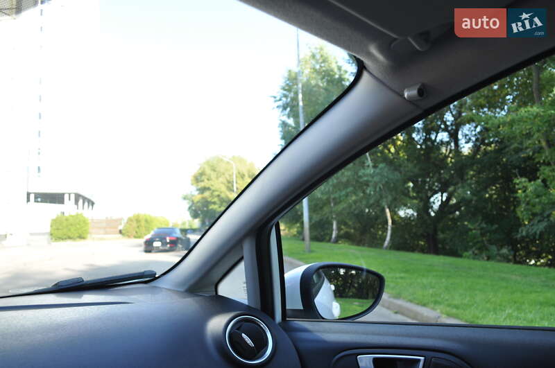 Хэтчбек Ford Fiesta 2013 в Киеве фото 51 Хэтчбек Ford Fiesta 2013 в Киеве