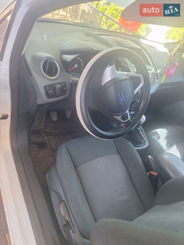 Ford Fiesta 2010