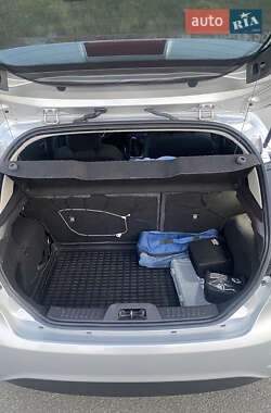 Хэтчбек Ford Fiesta 2013 в 