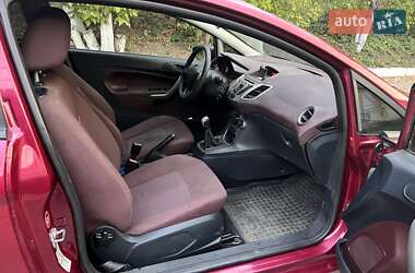 Хэтчбек Ford Fiesta 2010 в 