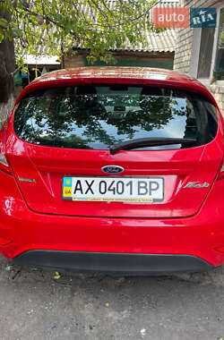 Хэтчбек Ford Fiesta 2012 в 
