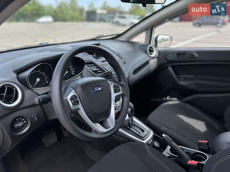 Седан Ford Fiesta 2018 в Киеве